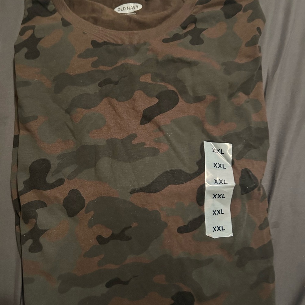 Old Navy Men's Short Sleeve Camo Tee - Green and Brown